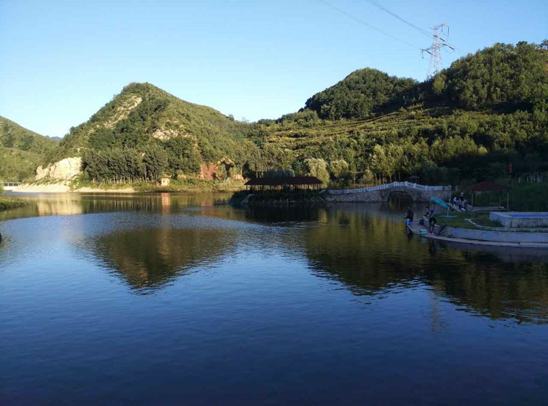 承德县乌龙湖休闲山庄